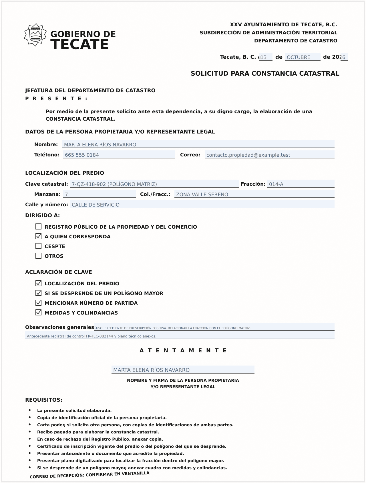 Referencia visual de la primera hoja de una solicitud de constancia catastral con campos del solicitante, predio, finalidad y requisitos.